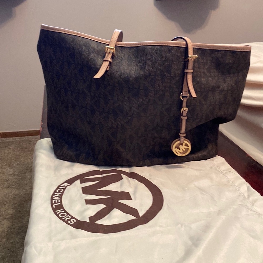Mk logo large tote bag